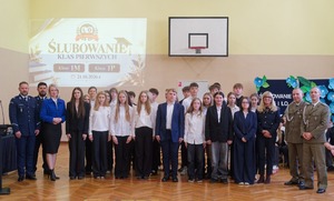 Funkcjonariusze Nadodrzańskiego Oddziału Straży Granicznej aktywnie uczestniczą w spotkaniach z młodzieżą Funkcjonariusze Nadodrzańskiego Oddziału Straży Granicznej aktywnie uczestniczą w spotkaniach z młodzieżą