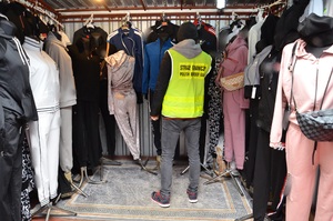 Zatrzymano podrabianą odzież Zatrzymano podrabianą odzież