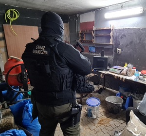 Tytoń i alkohol pochodzący z niewiadomego źródła