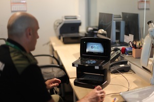 Kontrola autentyczności dokumentów Kontrola autentyczności dokumentów