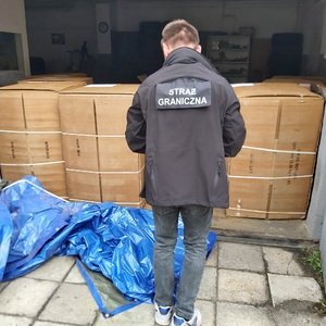 3 magazyny z nielegalnym tytoniem zlikwidowane w Lubuskiem 3 magazyny z nielegalnym tytoniem zlikwidowane w Lubuskiem