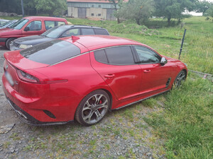 Kradzione auta Samochód koloru czerwonego