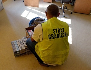 Zatrzymany nielegalny towar Zatrzymany nielegalny towar i funkcjonariusz SG