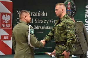 Ślubowanie funkcjonariuszy SG Ślubowanie funkcjonariuszy SG