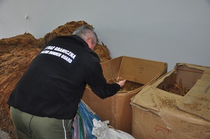 Towar przechowywany jest w różnych warunkach Towar przechowywany jest w różnych warunkach