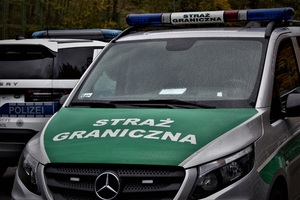 Polsko-niemieckie patrole zatrzymały kuriera przewożącego migrantów Polsko-niemieckie patrole zatrzymały kuriera przewożącego migrantów