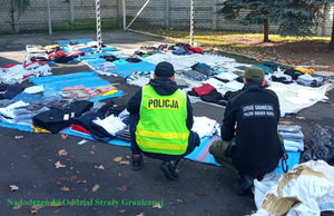 Podrabiane ubrania warte 350 tysięcy złotych Podrabiane ubrania warte 350 tysięcy złotych