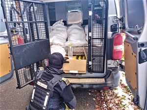 Zatrzymany towar pochodził z niewiadomego źródła Zatrzymany towar pochodził z niewiadomego źródła