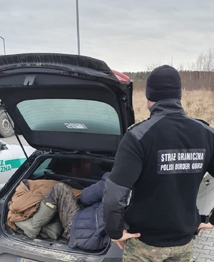 Zatrzymani obywatele Jemenu Zatrzymani obywatele Jemenu