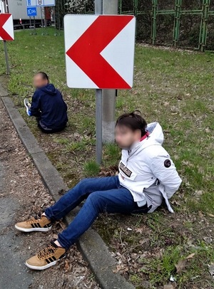 Zatrzymanie podejrzanych o kradzież kampera Zatrzymanie podejrzanych o kradzież kampera