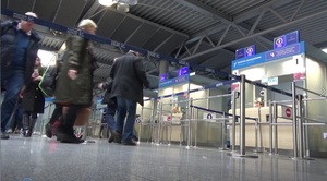 Interwencja Straży Granicznej na poznańskim lotnisku Interwencja Straży Granicznej na poznańskim lotnisku