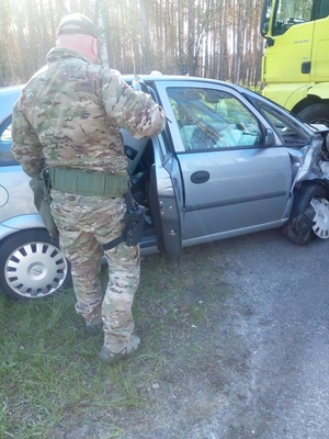 Pomoc funkcjonariuszy SG w miejscu zdarzenia Pomoc funkcjonariuszy SG w miejscu zdarzenia