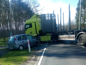 Pomoc funkcjonariuszy SG w miejscu zdarzenia Pomoc funkcjonariuszy SG w miejscu zdarzenia