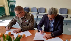 Podpisanie umowy najmu Podpisanie umowy najmu