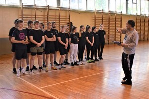 Młodzież przystąpiła do testu sprawności fizycznej dla kandydatów do służby w SG Młodzież przystąpiła do testu sprawności fizycznej dla kandydatów do służby w SG