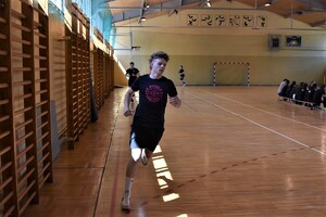 Młodzież przystąpiła do testu sprawności fizycznej dla kandydatów do służby w SG Młodzież przystąpiła do testu sprawności fizycznej dla kandydatów do służby w SG