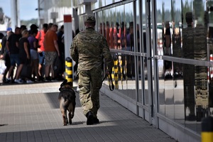 Zatrzymanie na wrocławskim lotnisku Zatrzymanie na wrocławskim lotnisku