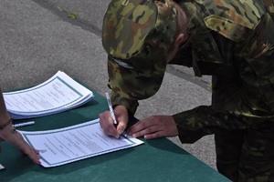 Ślubowanie funkcjonariuszy w Nadodrzańskim Oddziale Straży Granicznej Ślubowanie funkcjonariuszy w Nadodrzańskim Oddziale Straży Granicznej