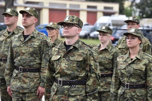 Ślubowanie funkcjonariuszy w Nadodrzańskim Oddziale Straży Granicznej Ślubowanie funkcjonariuszy w Nadodrzańskim Oddziale Straży Granicznej