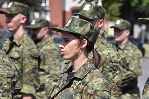 Ślubowanie funkcjonariuszy w Nadodrzańskim Oddziale Straży Granicznej Ślubowanie funkcjonariuszy w Nadodrzańskim Oddziale Straży Granicznej