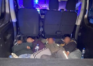 Pościg i zatrzymanie organizatorów nielegalnej migracji Pościg i zatrzymanie organizatorów nielegalnej migracji