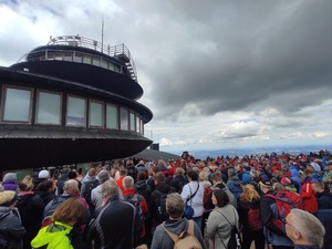 Uroczystości religijne na szczycie Śnieżki Uroczystości religijne na szczycie Śnieżki