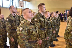 Ślubowanie funkcjonariuszy w Nadodrzańskim Oddziale Straży Granicznej Ślubowanie funkcjonariuszy w Nadodrzańskim Oddziale Straży Granicznej