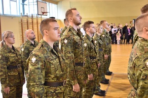 Ślubowanie funkcjonariuszy w Nadodrzańskim Oddziale Straży Granicznej Ślubowanie funkcjonariuszy w Nadodrzańskim Oddziale Straży Granicznej