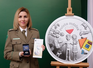 Uroczyste przekazanie srebrnych monet Uroczyste przekazanie srebrnych monet