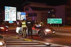 Wspólny polsko-niemiecki patrol funkcjonariuszy SG Wspólny polsko-niemiecki patrol funkcjonariuszy SG