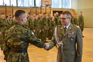 Uroczysta zbiórka w komendzie oddziału w Krośnie Odrzańskim Uroczysta zbiórka w komendzie oddziału w Krośnie Odrzańskim