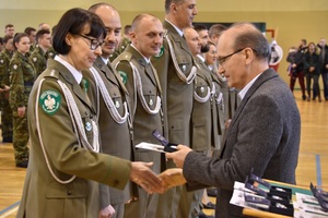 Uroczysta zbiórka w komendzie oddziału w Krośnie Odrzańskim Uroczysta zbiórka w komendzie oddziału w Krośnie Odrzańskim