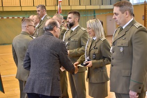 Uroczysta zbiórka w komendzie oddziału w Krośnie Odrzańskim Uroczysta zbiórka w komendzie oddziału w Krośnie Odrzańskim