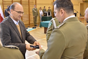 Uroczysta zbiórka w komendzie oddziału w Krośnie Odrzańskim Uroczysta zbiórka w komendzie oddziału w Krośnie Odrzańskim