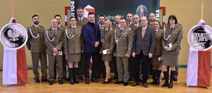 Uroczysta zbiórka w komendzie oddziału w Krośnie Odrzańskim Uroczysta zbiórka w komendzie oddziału w Krośnie Odrzańskim