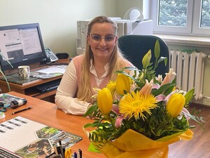 Kobietom z okazji ich święta życzymy wszystkiego najlepszego Kobietom z okazji ich święta życzymy wszystkiego najlepszego