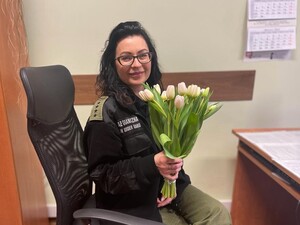 Kobietom z okazji ich święta życzymy wszystkiego najlepszego Kobietom z okazji ich święta życzymy wszystkiego najlepszego