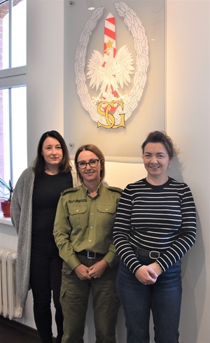 Kobietom z okazji ich święta życzymy wszystkiego najlepszego Kobietom z okazji ich święta życzymy wszystkiego najlepszego