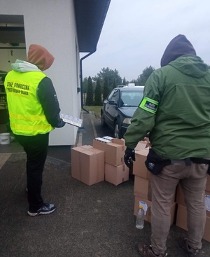 Wspólna akcja SG i KAS na terenie powiatu tureckiego Wspólna akcja SG i KAS na terenie powiatu tureckiego