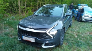 Samochód wykorzystany do przewozu kradzionych elektronarzędzi Samochód wykorzystany do przewozu kradzionych elektronarzędzi