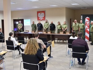 Kandydaci podczas testu z wiedzy ogólnej 