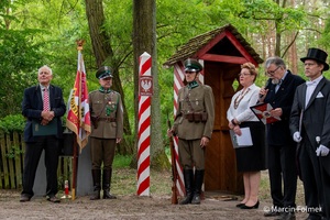 Uroczyste odsłonięcie słupa granicznego 