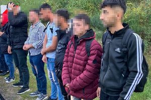 Cudzoziemcy zatrzymani przez funkcjonariuszy SG Cudzoziemcy zatrzymani przez funkcjonariuszy SG