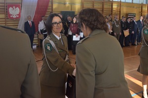 Uroczysty apel z okazji Narodowego Święta Niepodległości w komendzie Nadodrzańskiego Oddziału Straży Granicznej Uroczysty apel z okazji Narodowego Święta Niepodległości w komendzie Nadodrzańskiego Oddziału Straży Granicznej