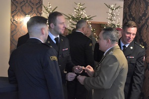 Składanie świątecznych życzeń Składanie świątecznych życzeń