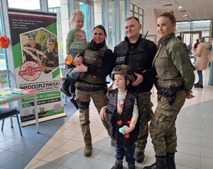 Funkcjonariusze Straży Granicznej ze Świecka podczas 33. Finału WOŚP Funkcjonariusze Straży Granicznej ze Świecka podczas 33. Finału WOŚP