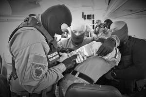 Wspólne ćwiczenia służb w samolocie Wspólne ćwiczenia służb w samolocie