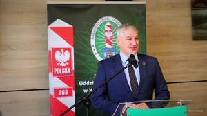 Odprawa służbowa podsumowująca działalność Nadodrzańskiego Oddziału Straży Granicznej w 2024 r. - przemawia Andrzej Kamiński Dyrektor Wydziału Bezpieczeństwa i Zarządzania Kryzysowego Lubuskiego Urzędu Wojewódzkiego Odprawa służbowa podsumowująca działalność Nadodrzańskiego Oddziału Straży Granicznej w 2024 r. - przemawia Andrzej Kamiński Dyrektor Wydziału Bezpieczeństwa i Zarządzania Kryzysowego Lubuskiego Urzędu Wojewódzkiego