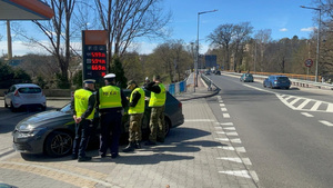 Działania kontrolne Straży Granicznej i policji wzdłuż polsko-niemieckiej granicy - kontrola drogowa w Zgorzelcu Działania kontrolne Straży Granicznej i policji wzdłuż polsko-niemieckiej granicy - kontrola drogowa w Zgorzelcu