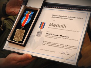 Medal za zaangażowanie we współpracę międzynarodową oraz wzmacnianie relacji między polskimi a czeskimi służbami Medal za zaangażowanie we współpracę międzynarodową oraz wzmacnianie relacji między polskimi a czeskimi służbami